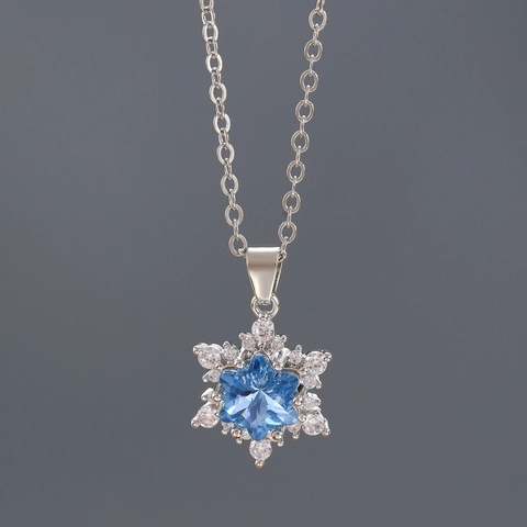 Collar con Colgante de Copo de Nieve de Aleación de Lujo con Diamantes de Imitación Mujer Moda Estrella Corazón Cadena Larga para Suéter Joyería para Navidad