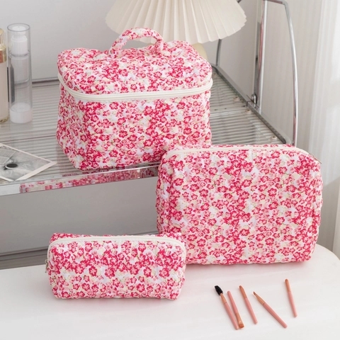 Quilted Cotton Floral Makeup Bag And Pouch Cosmetic Organizer Large Capacity Travel Wash Bag Portable Zippered