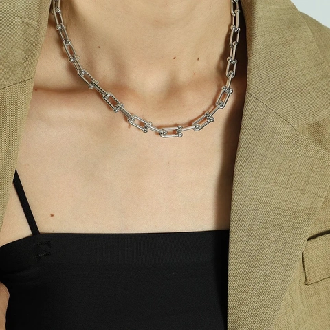 Bracciale Con Maglie A U In Acciaio Inossidabile Placcato Oro 18K Fibbia A Ferro Di Cavallo Stile Industriale