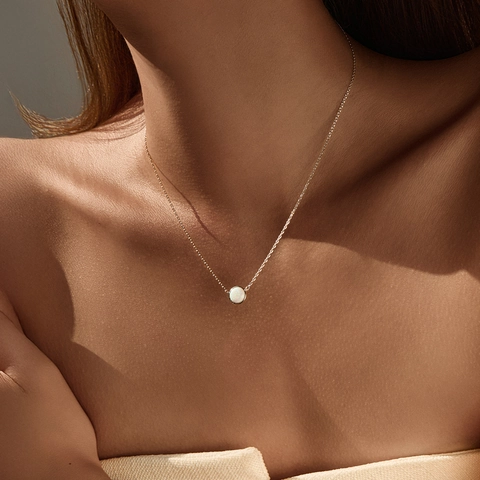 Halskette Mit Rundem Synthetischem Opal-Anhänger Und Kette Aus 925er Sterlingsilber Minimalistischer Geometrischer Chic Modeschmuck