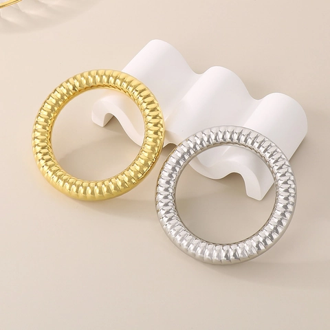 Bracciale Rigido A Costine In Acciaio Inossidabile Cavo Geometrico Rotondo Strutturato Gioielli Di Moda Per Donna
