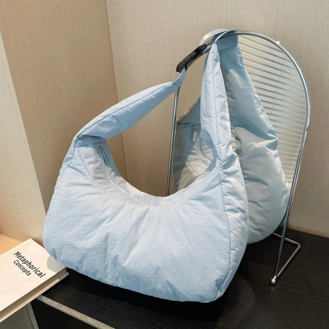 Large Capacity Quilted Padded Shoulder Bag For Women Nylon Puffy Hobo Crossbody Tote Bag With Adjustable Strap Solid Color Fashion