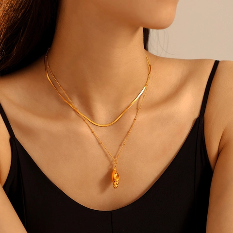 Stainless Steel Sea Snail Conch Pendant Necklace With Imitation Pearl 18K Gold Plated For Women Elegant Minimalist Jewelry Gift