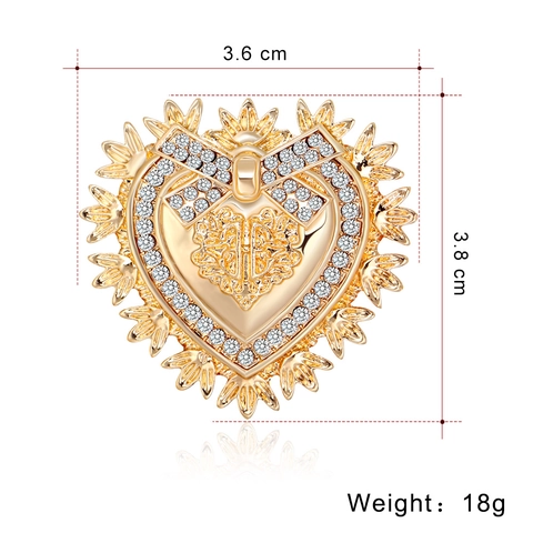 Vintage Baroque Heart Brooch For Women Gold Tone Alloy Rhinestone Bowknot Carved Pin Pendant Accessory