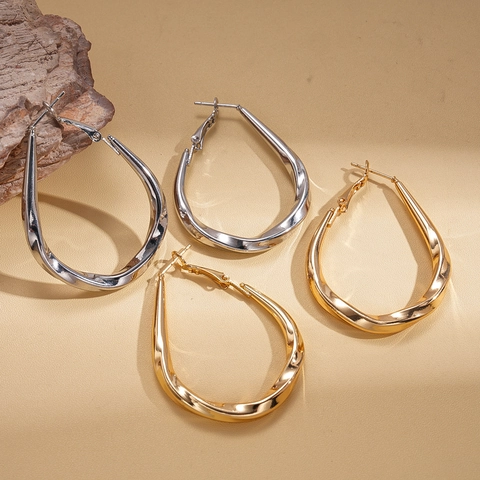 Minimalist Twisted Teardrop Hoop Earrings With Silver Earring Post Polished Geometric Metal Jewelry For Women
