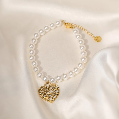 Elegant Artificial Pearl Bracelet With Heart Hollow Pendant Stainless Steel 18K Gold Plated Adjustable Jewelry Gift For Women