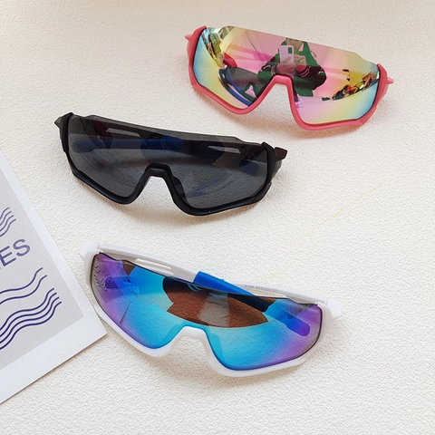 Kids Sports Sunglasses Cycling Glasses UV400 Protection PC Lens One Piece Shield Mirror Coating For Boys Girls Cool Outdoor