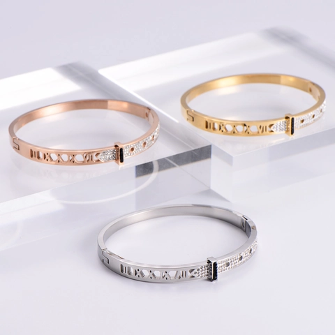 Bracciale Rigido In Acciaio Inossidabile Numeri Romani Cavi Intarsiato Con Strass Design Fibbia Per Donna