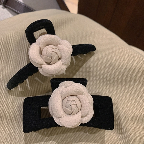 Camellia Hair Claw Clip Black Velvet Fabric Flower Elegant French Vintage Large Shark Clip Hair Accessories For Women