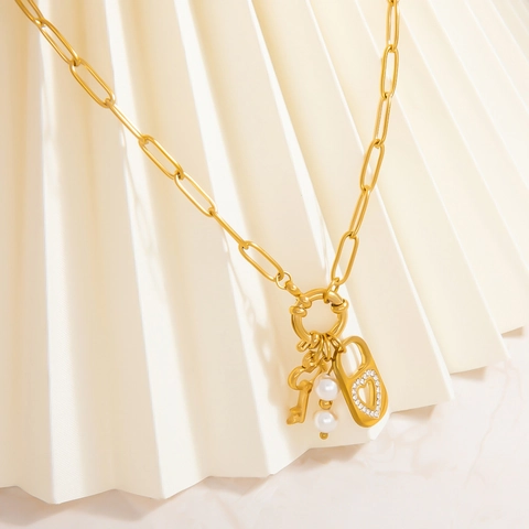 Stainless Steel Heart Lock Key Pendant Necklace For Women Gold Plated Artificial Pearl Rhinestone Paperclip Chain Jewelry