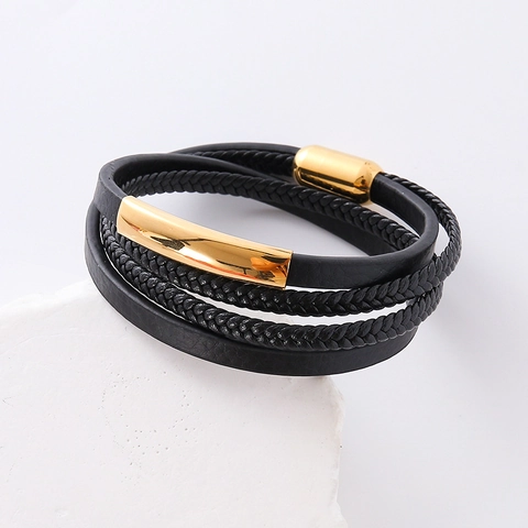 Mehrlagiges Leder Geflochtenes Armband Für Herren Mit 304 Edelstahl Gold Metallleiste Und Magnetverschluss Minimalistisch