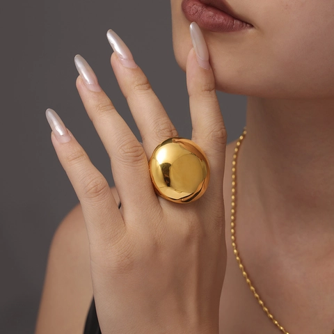 Anello a Cupola in Acciaio Inossidabile Motivo Romano Placcato Oro PVD Liscio Lucido Anelli Statement per Donna Gioielli