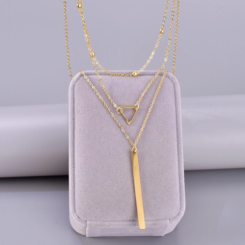 Minimalistische Streetwear Driehoek Effen Kleur 304 Roestvrij Staal Titanium Staal 18k Vergulde Uitgeholde Drielaagse Ketting