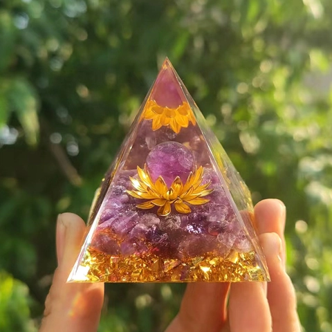 Orgone Pyramid Energy Tower Resin Crystal Gravel Healing Meditation Sacred Geometry Desktop Ornament Home Decor Handcrafted