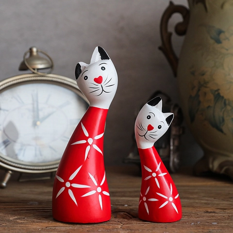 Nordic Hand-Painted Wooden Cat Figurines Desktop Ornaments Red Animal Statues Home Decor Art Gift Large And Small