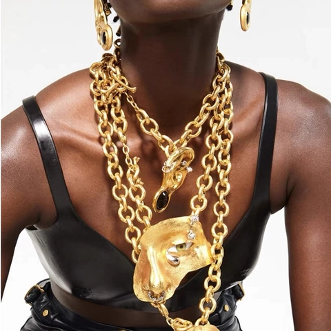 Surrealist Abstract Half Face Mask Pendant Necklace For Women Men Alloy Rhinestone Blue Eye Cuban Chain Hip Hop Trendy Statement Jewelry
