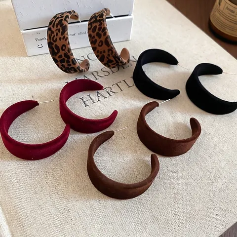 Beflockte C-Förmige Creolen Mit 925 Sterling Silver Earring Post Leopardenmuster Retro Einfache Mode Für Frauen