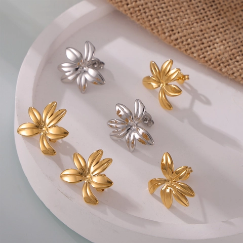 Minimalist Titanium Steel Flower Leaf Stud Earrings Geometric Texture Gold Plated Korean Style Jewelry For Women Gift