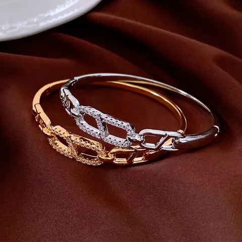 Armband Met Ovalen Holle Gesp 18K Echt Verguld Koper Met Zirconia Elegante Mode Sieraden Voor Dames