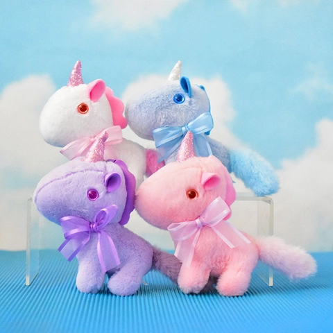 Süßer Plüsch Einhorn Schlüsselanhänger mit Schleife Weiches Stofftier Puppe Spielzeug für Damen Taschenanhänger Kinder Geschenk