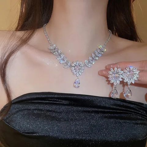 Collana E Orecchini A Goccia Acqua Rame Zircone Fiore Grano Lusso Elegante Donne Moda Perno Argento