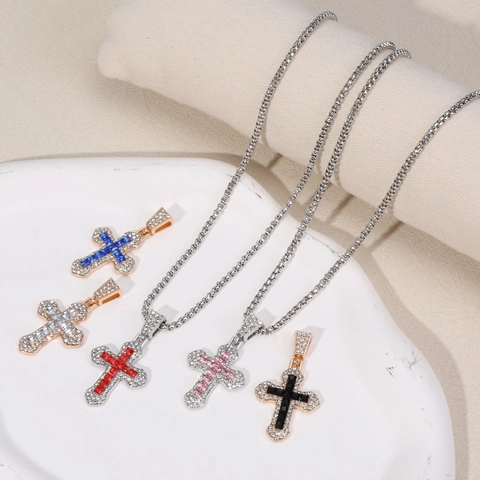 Hip Hop Cross Pendant Necklace Zinc Alloy Inlaid Zircon Rhinestone Jewelry For Men Women Trendy Fashion Streetwear Accessory