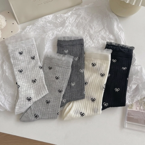 Women Bamboo Fiber Mid-Calf Socks Breathable Lace Trim Bow Tie Pattern Japanese Lolita Style Sweet Ribbed Knit Crew Socks