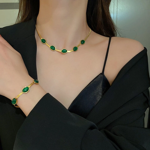 Vintage Stainless Steel Green Rhinestone Necklace Bracelet Stud Earrings For Women Elegant Gold Plated Jewelry Collection