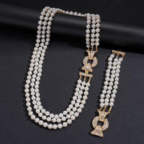 Elegante Collana E Bracciale Di Künstliche Perle Artificiali Multistrato Vintage Fibbia Geometrica In Strass Gioielli Di Lusso Da Donna