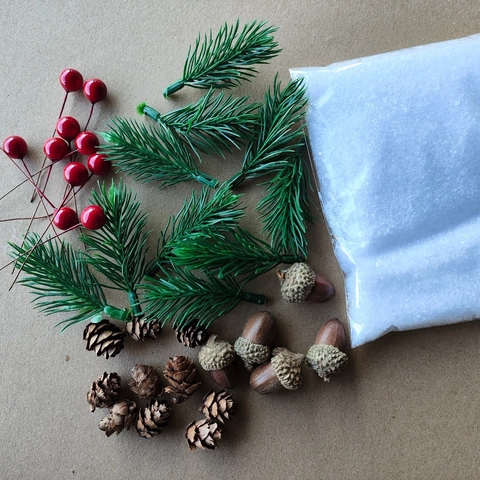 Decoración De Navidad Material Para Manualidades Agujas De Pino Piñas Bellotas Bayas Nieve Artificial Escena De Escritorio