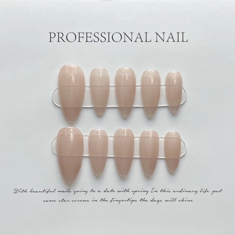Handmade Glossy Press On Nails Nude Pink Resin False Finger Nails Reusable Manicure For Women Elegant Light Therapy Style