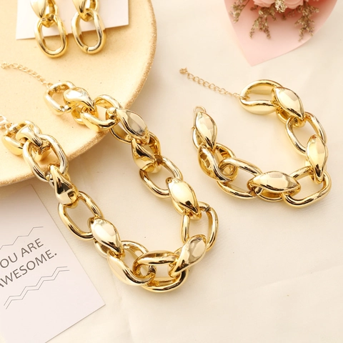 Collana A Catena Spessa E Bracciale E Orecchini Gioielli Da Festa In Discoteca In Plastica CCB Leggeri Esagerati Da Donna