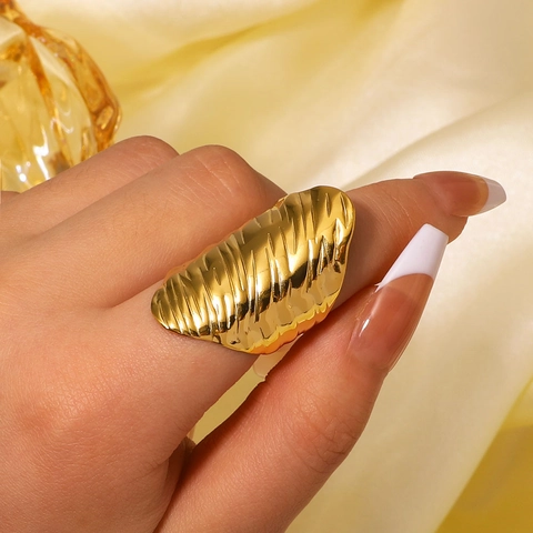 Anello Grosso In Acciaio Inossidabile Placcato Oro Trama Ondulata Fascia Larga Geometrica Impermeabile Ipoallergenico Regolabile Donne