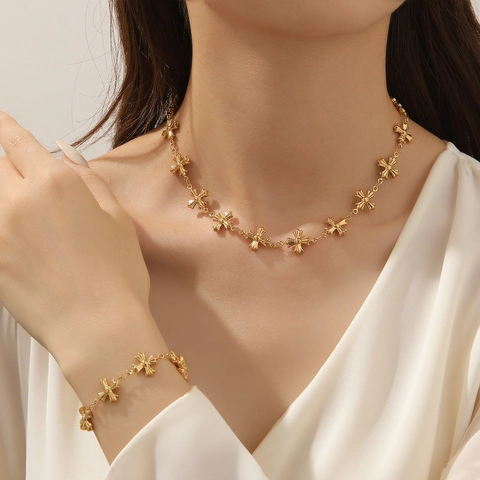 Vintage Roestvrijstalen Ketting En Armband Voor Dames Retro Hol Kruispatroon Verguld Byzantijnse Stijl Sieraden