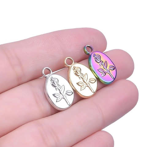 Edelstahl Rose Relief Anhänger Halskette Für Damen Irisierend Gold Silber Plattiert Oval Floral Geprägt Mode Schmuck