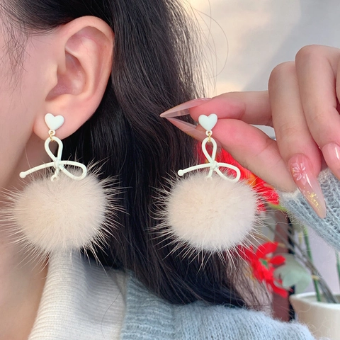 Süße Herz Schleife Plüsch Bommel Hängeohrringe Mit Silbernem Ohrstecker Für Damen Herbst Winter Mode Elegantes Schmuckgeschenk