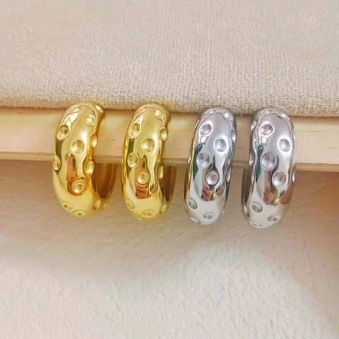 Stainless Steel C Shaped Ear Clips Hollow Dot Pattern Geometric Retro Minimalist Ear Cuffs For Women