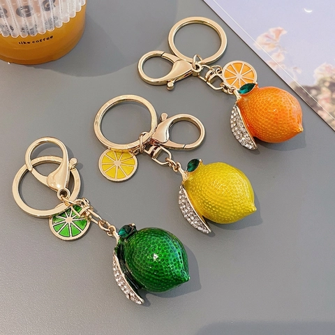 Porte-clés Fruit Simulation Strass Alliage Émail Citron Orange Pendentif Sac Pour Femmes Cadeau Créatif
