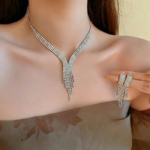 Collier À Pampilles En Strass Et Boucles D'oreilles Pendantes Pour Femmes Bijoux De Luxe Goutte D'eau Pour Banquet De Mariage