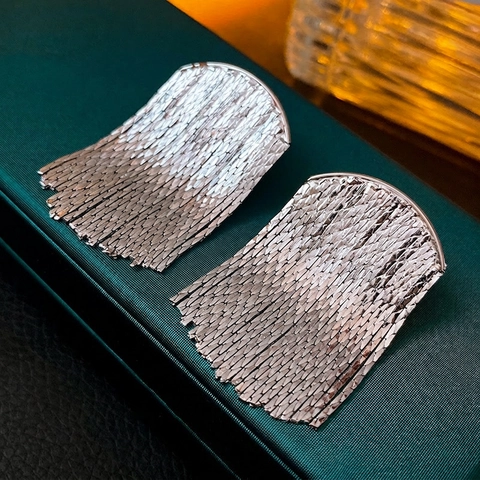 Pendientes De Borla Curvada Con 925 Sterling Silver Earring Post Joyería De Flecos Metálicos Elegante Para Mujer