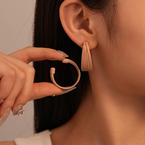 Retro Minimalist Multi Layered C-Shaped Hoop Earrings Alloy With 925 Sterling Silver Earring Post For Women