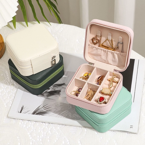 Portable PU Leather Jewelry Organizer Box For Women Small Travel Jewelry Case For Rings Earrings Necklaces Storage Case