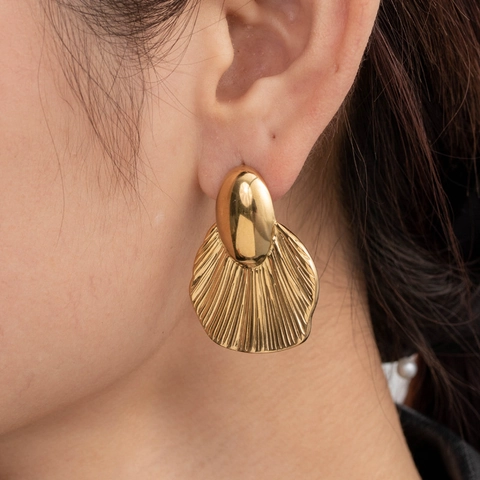 Boucles D'oreilles Géométriques En Forme De Coeur Et D'éventail Vintage En Acier Inoxydable Plaque Or Texture Plissée Pour Femmes