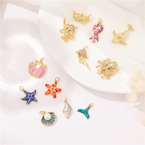 Pendenti Vita Marina Rame Placcato Oro 14K Smalto Zircone Imitazione Perla Artificial DIY Gioielli Charms Cavalluccio Marino Conchiglia Stella Marina