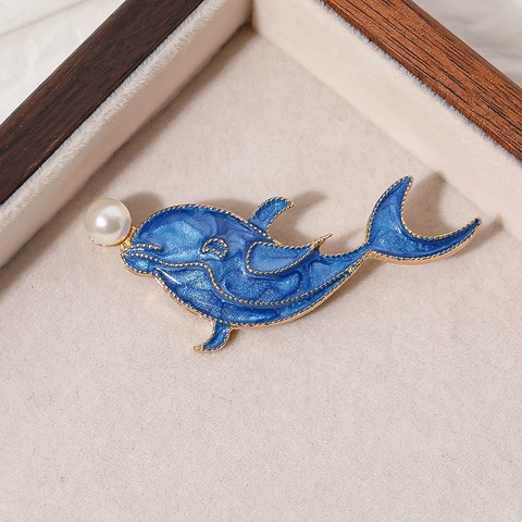 Elegante Broche de Delfín de Esmalte Azul Con Perla Artificial de Imitación Bañado en Oro Aleación de Zinc Pin de Solapa para Mujer