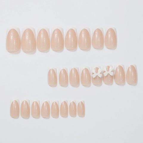 Unghie Finte French Bianche Con Fiocco 3D Quadrate Medie Lucide In ABS Per Donne