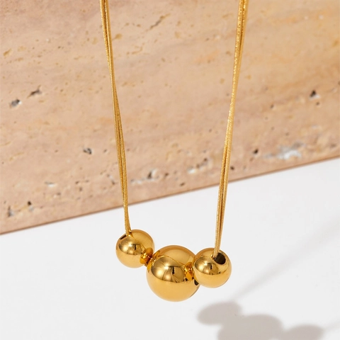 Edelstahl Halskette Triple Ball Anhänger Polierte Schlangenkette Minimalistischer Moderner Schlüsselbein Schmuck Für Frauen
