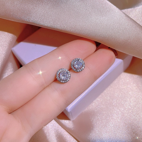 Eleganter Weißkupfer Strass Runder Halo Schmuck Für Damen Einfache Leichte Luxus Halskette Ohrringe Ring Für Hochzeit Party