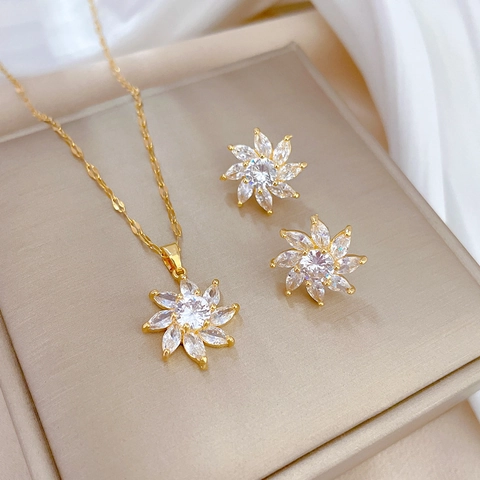 Flower Pendant Necklace And Earrings Jewelry Zirconia Gold Plated Copper Titanium Steel Silver Earring Post Elegant Women