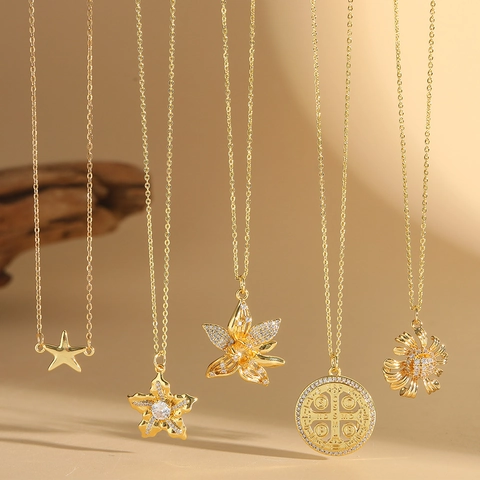 Collar Con Colgante De Cobre Chapado En Oro Circón Flor Estrella Medalla Joyería De Moda Para Mujer Cadena De Clavícula